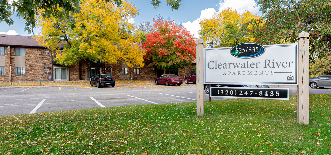 Clearwater River Apartments in Clearwater, MN - Foto de edificio