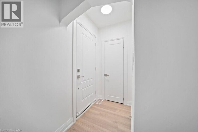 172 E 34th St in Hamilton, ON - Building Photo - Building Photo