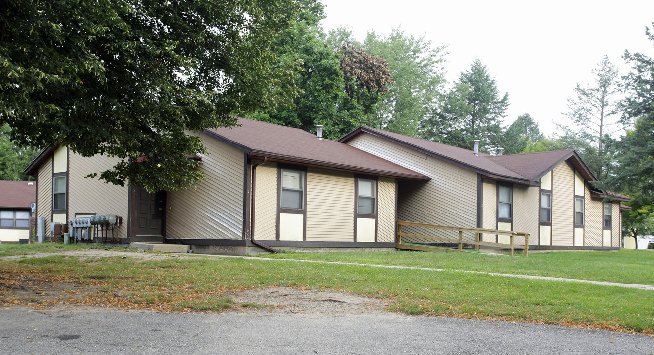 Oak Tree III in Kalamazoo, MI - Building Photo