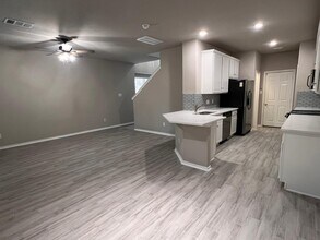 114 N Camellia Grove Cir in Spring, TX - Building Photo - Building Photo