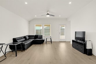 13102 Tuscany Crk in Arcola, TX - Building Photo - Building Photo