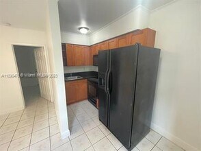 1341 NE 5th Terrace-Unit -2 in Fort Lauderdale, FL - Building Photo - Building Photo
