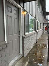 810 18th Ave SW in Albany, OR - Building Photo - Building Photo