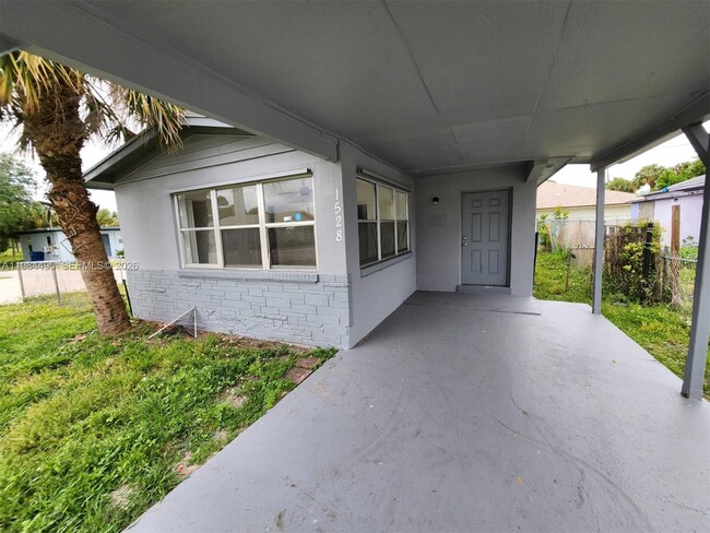 1528 Avenue S in West Palm Beach, FL - Building Photo - Building Photo