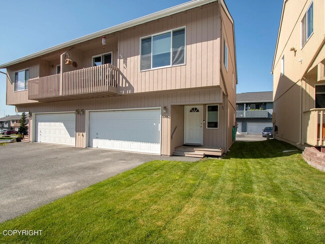 property at 13766 Hunterwood Ln