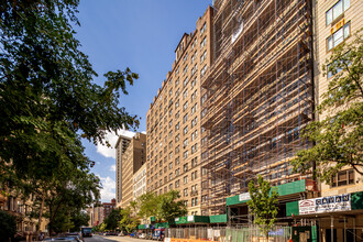 21-33 W 96th St in New York, NY - Foto de edificio - Building Photo