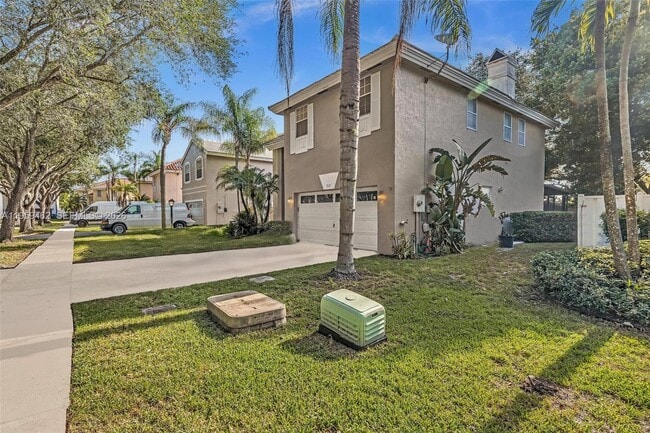 2927 Bogota Ave in Hollywood, FL - Building Photo - Building Photo
