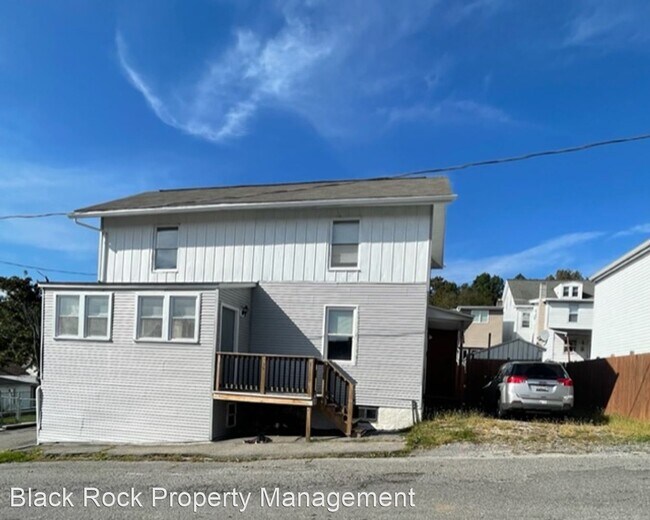 416 Reilly Ave photo'