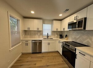 2345 11th St S in St. Petersburg, FL - Building Photo - Building Photo