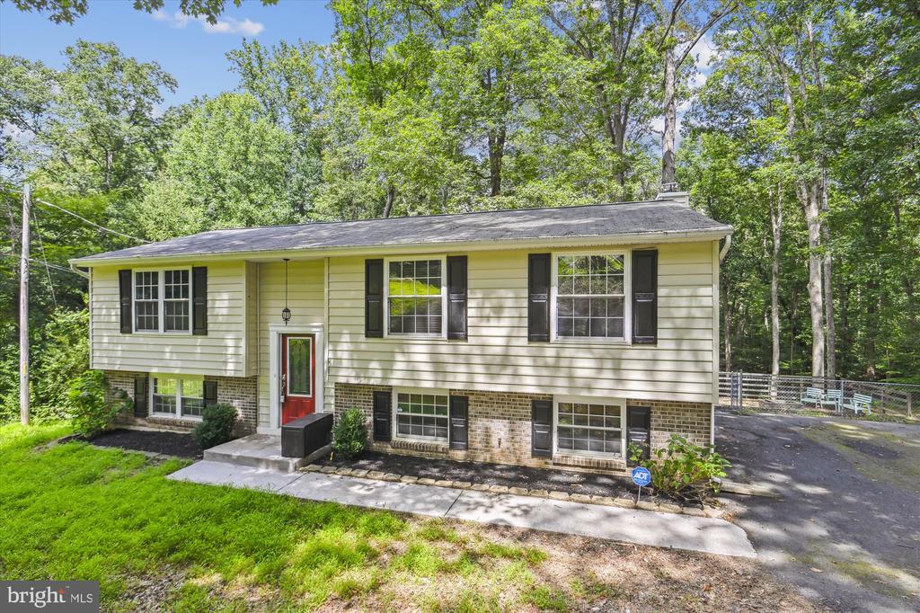 11573 Hicks Ct in Manassas, VA - Building Photo