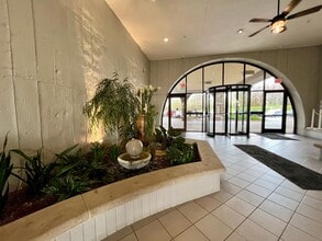 1 Renaissance Pl in Palatine, IL - Building Photo - Building Photo