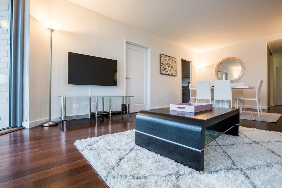 401 E 34th St in New York, NY - Building Photo