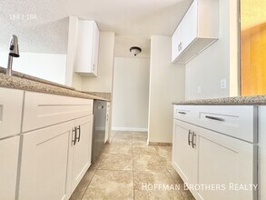 1225 N Cherokee Ave, Unit 107 in Los Angeles, CA - Foto de edificio - Building Photo