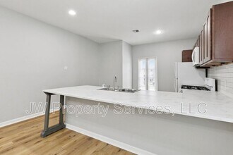 3701 Derbigny St in Metairie, LA - Building Photo - Building Photo