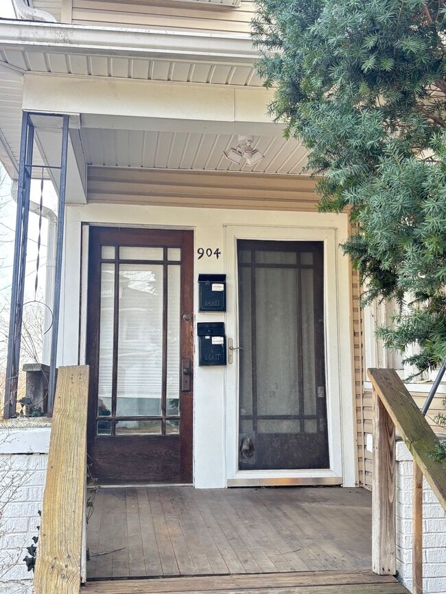 904 S Race St in Urbana, IL - Building Photo - Building Photo