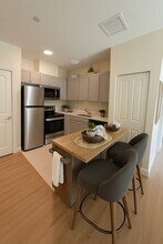 The Residences at Stone Creek in Milton, WA - Building Photo - Building Photo