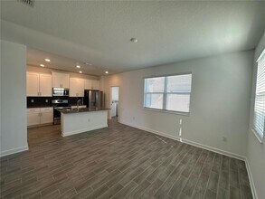 3047 Ella Wy in St. Cloud, FL - Building Photo - Building Photo