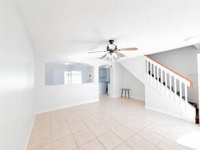 1300 Carey Glen Cir in Orlando, FL - Building Photo - Building Photo