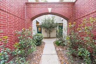 134 N Magnolia Pond Pl in Spring, TX - Foto de edificio - Building Photo