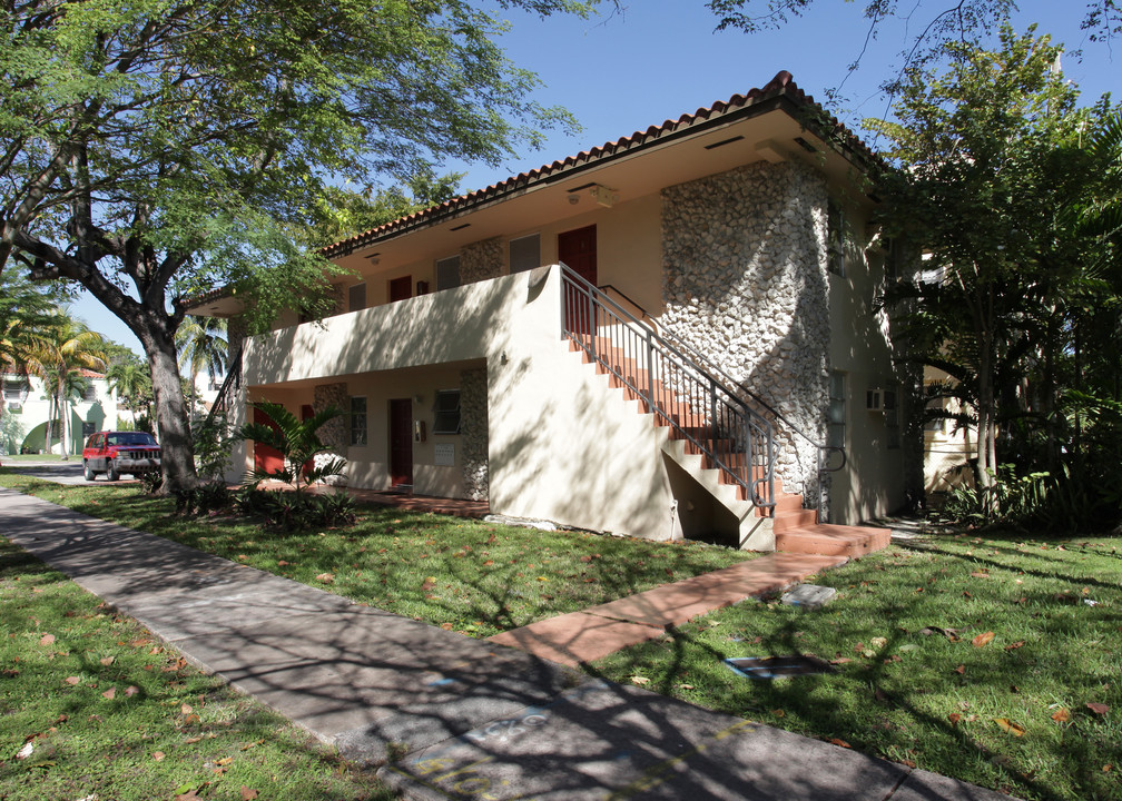 234 Salamanca Ave in Coral Gables, FL - Building Photo