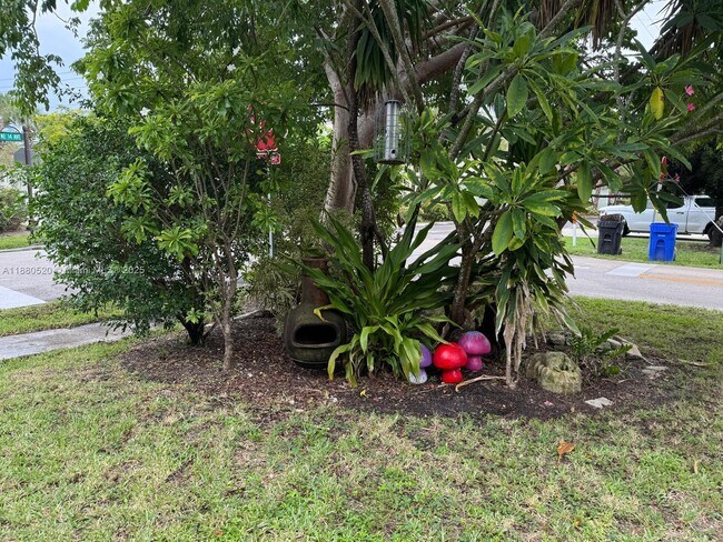 1101 NE 14th Ave in Fort Lauderdale, FL - Foto de edificio - Building Photo