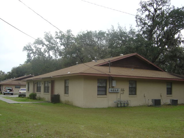 58-70 NW 21st Pl in Ocala, FL - Building Photo