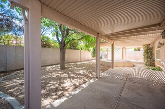 8633 Copper Mountain Ave in Las Vegas, NV - Building Photo - Building Photo