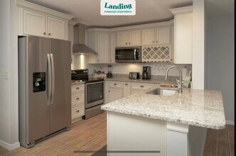 2650 Colorado St-Unit -1.1298642 in Sarasota, FL - Building Photo - Building Photo