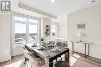 25 Bullate Ln in Richmond Hill, ON - Building Photo - Building Photo