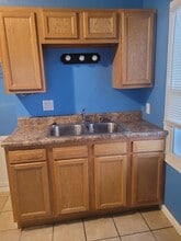 1100 Saint Marys Blvd, Unit B in Jefferson City, MO - Foto de edificio - Building Photo
