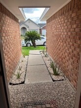 1802 Bobcat Ln in Harlingen, TX - Foto de edificio - Building Photo