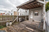 2629 E Madison St photo'