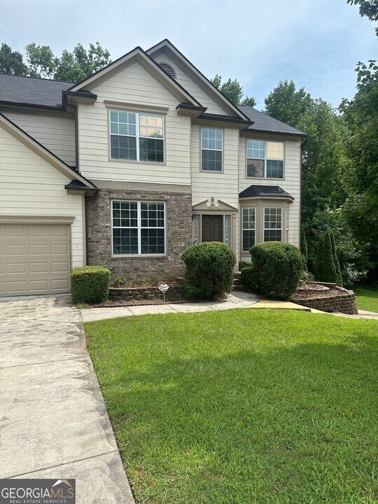 711 Pine Grove Cir in Peachtree City, GA - Building Photo
