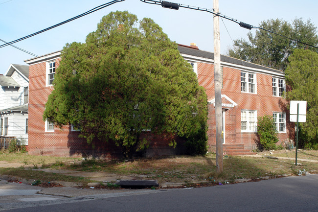 2806 Silver St in Jacksonville, FL - Building Photo - Building Photo