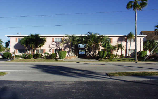 1605 Pass A Grille Way in St Pete Beach, FL - Building Photo