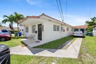 3169-3171 SW 18th St in Miami, FL - Building Photo - Building Photo