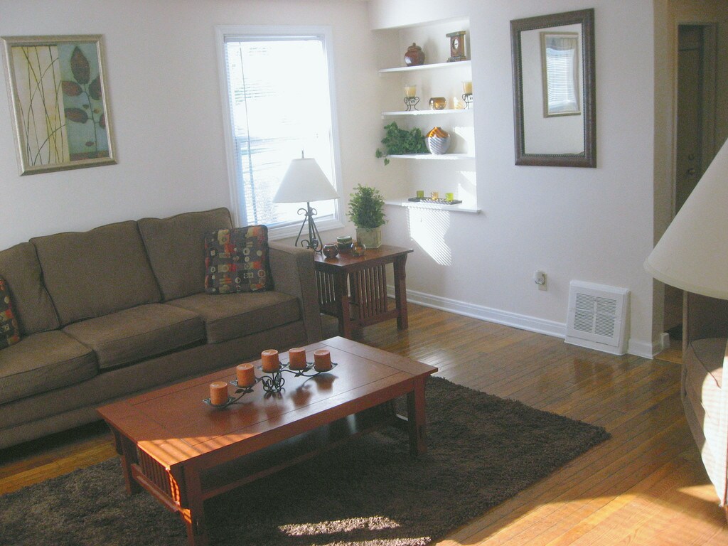 Poplar Place Springfield, IL Apartments