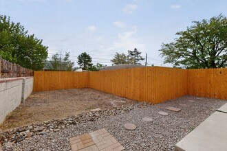 714-714 Madison St NE in Albuquerque, NM - Building Photo - Building Photo