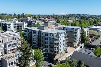 Adelaide in Seattle, WA - Foto de edificio - Building Photo