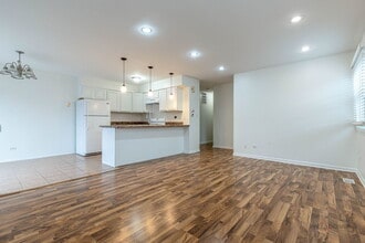 526 Inverrary Ln in Riverwoods, IL - Building Photo - Building Photo