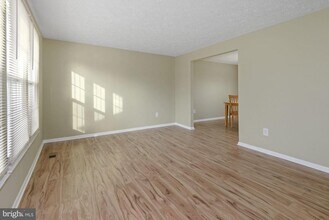1346 Rock Chapel Rd in Herndon, VA - Building Photo - Building Photo