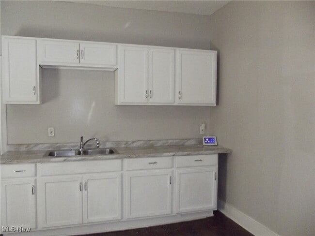 2624 E 112th St in Cleveland, OH - Building Photo - Building Photo