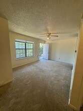 Haleigh Village I & II in Denton, TX - Foto de edificio - Building Photo