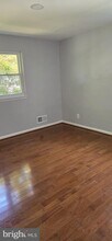3821 Offutt Rd in Randallstown, MD - Foto de edificio - Building Photo