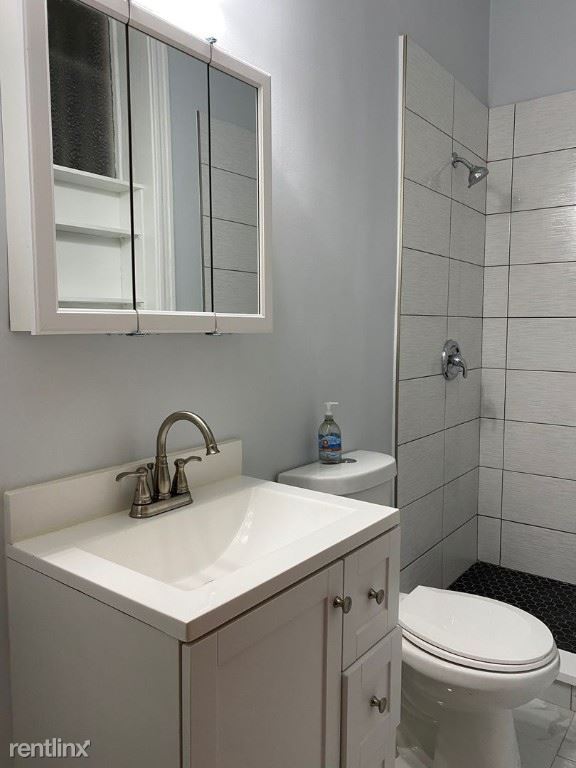 1750 W Haddon Ave-Unit -# 1 in Chicago, IL - Building Photo - Building Photo