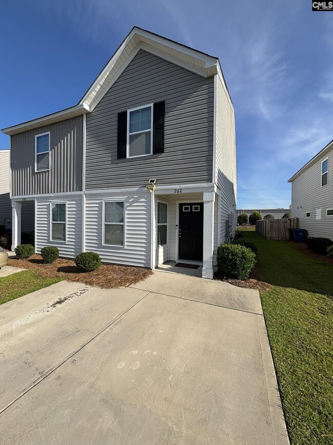 262 Gum Swamp Trl in West Columbia, SC - Building Photo - Building Photo