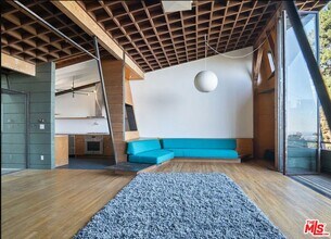 8663 Nash Dr in Los Angeles, CA - Building Photo - Building Photo