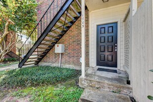 2121 El Paseo St in Houston, TX - Building Photo