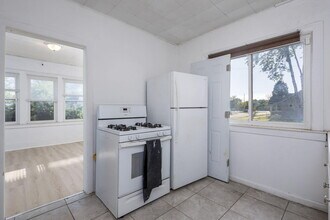 5021 Anatole St in Grosse Pointe, MI - Building Photo - Building Photo