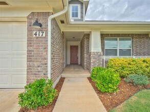 417 Pergola St in Yukon, OK - Building Photo - Building Photo